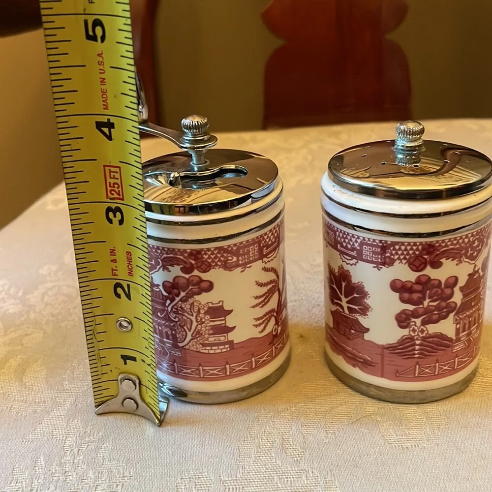 Flintridge Olde Thompson Red Mill salt mill and pepper mill set, rare! - Picture 8 of 8